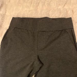 Daisy Fuentes slacks